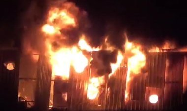 Hapur: अवैध चल रही केमिकल फैक्ट्री में लगी आग कैसे बनी लोगो के लिए आफत