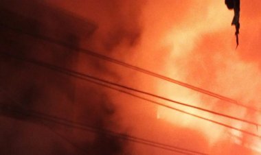 Video :  हापुड के पुराना बाजार में आग का तांडव